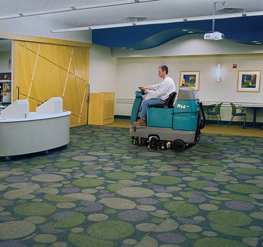 R14 Ride-On Carpet Extractor alt 8
